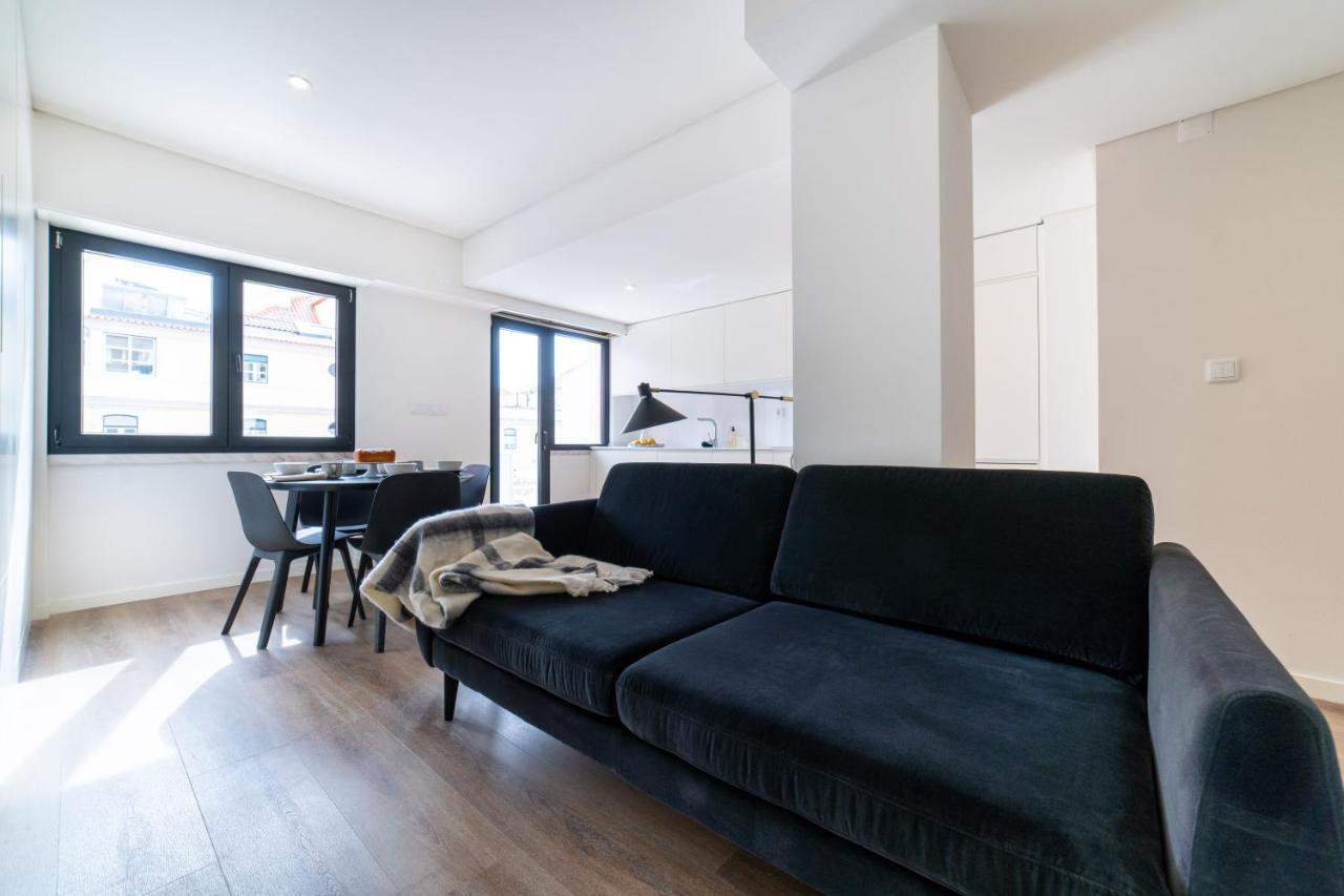 Lusiadas 53 2ºd - Beautiful Two-Bedroom Apartment Лиссабон Экстерьер фото