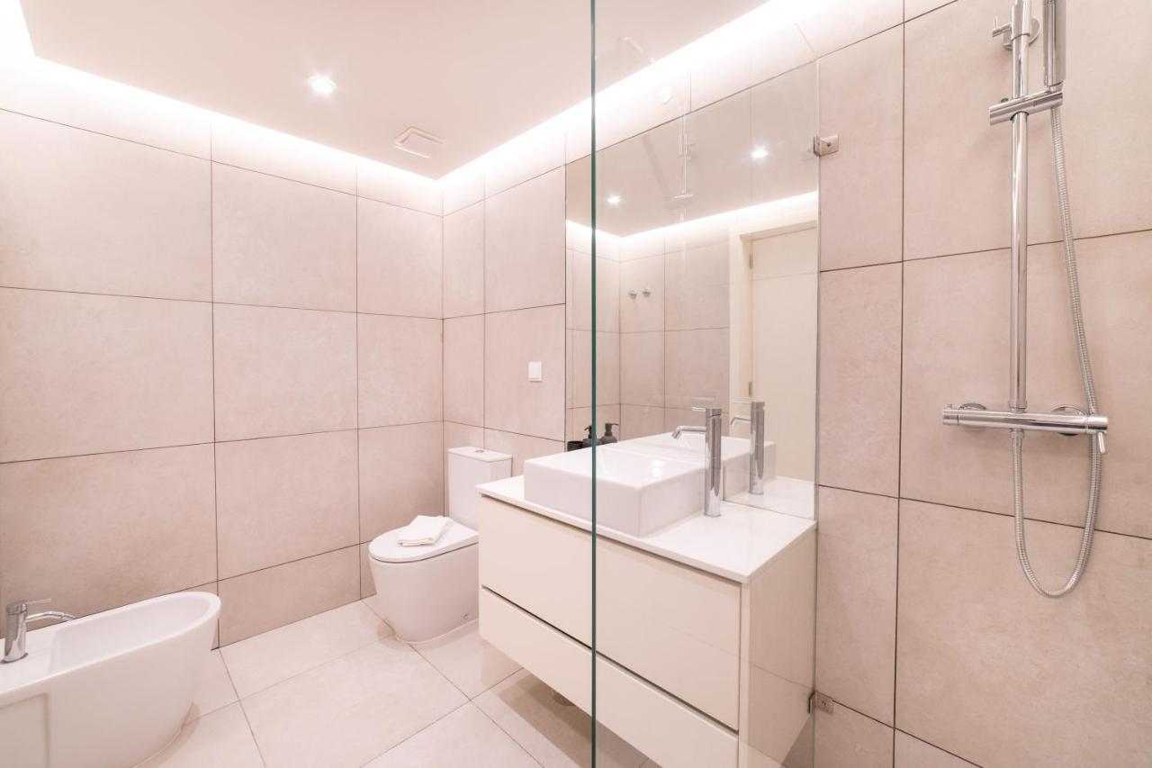 Lusiadas 53 2ºd - Beautiful Two-Bedroom Apartment Лиссабон Экстерьер фото
